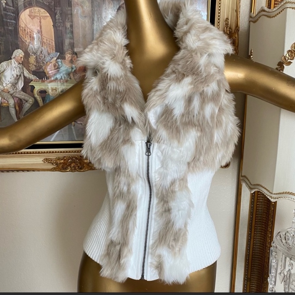 Ashley Premium by 26 International Faux Fur Vest Size L White/ Beige Zip Front